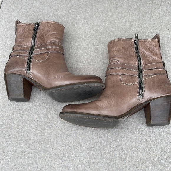 Frye brown western cowgirl ankle boots size 7.5 style B3476291 - Picture 8 of 14